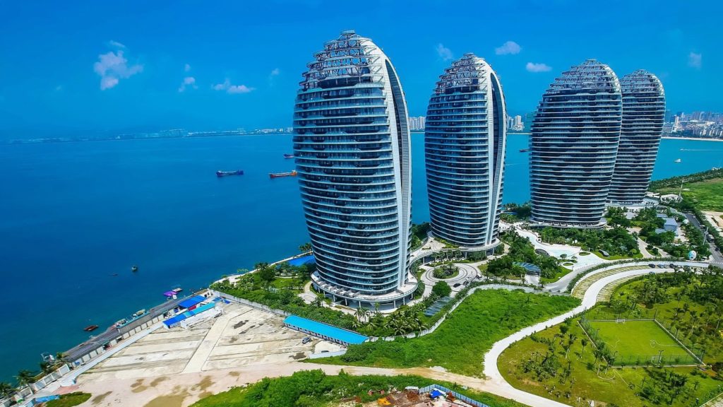 Will Hainan Replace Hong Kong? – Plenum China